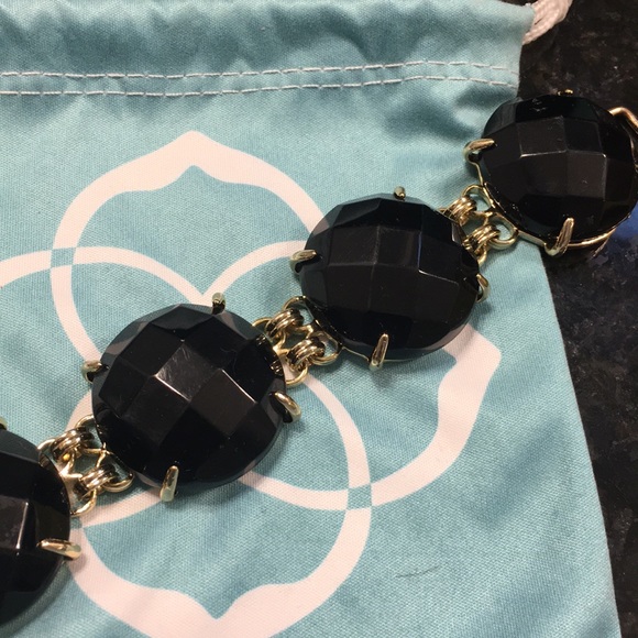 Kendra Scott Casey Bracelet in Black - Picture 3 of 5